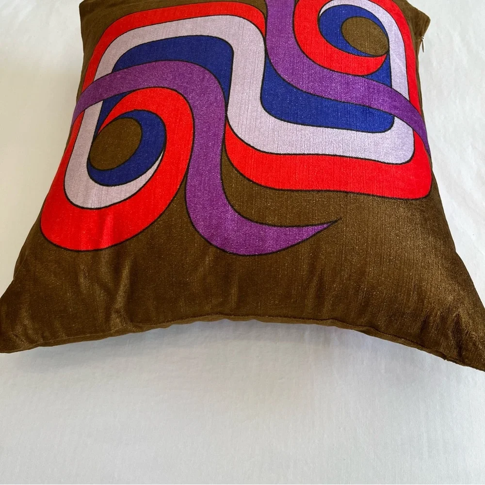 Jonathan Adler 💙 NIB “Sold Out”  Madrid Supergraphic Pillow - Picture 7 of 12